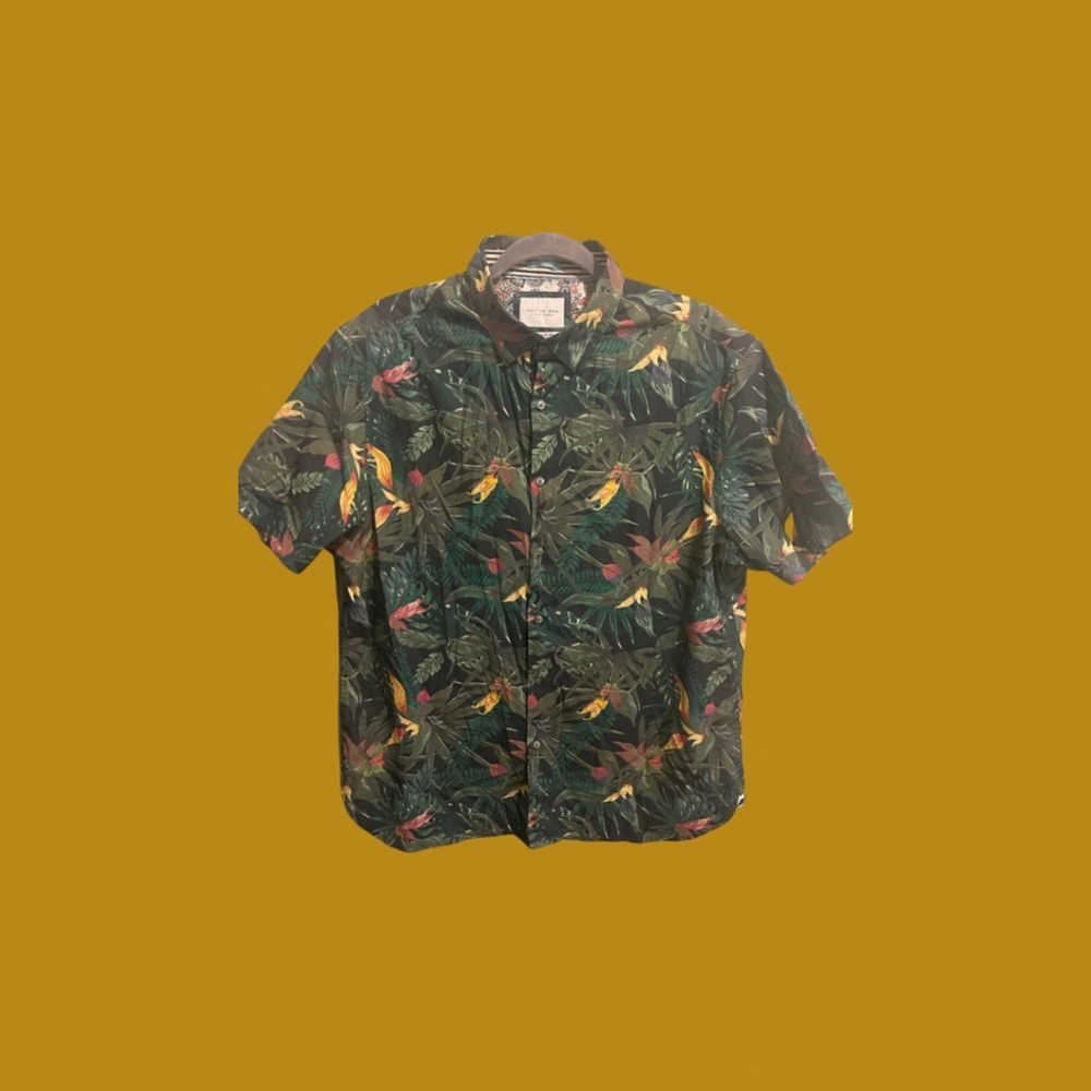 floral shirt